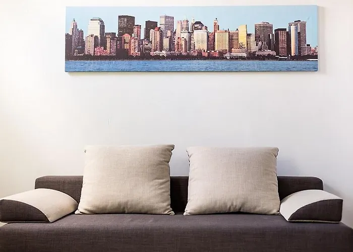 по вул.коротка 11 Апартаменти *