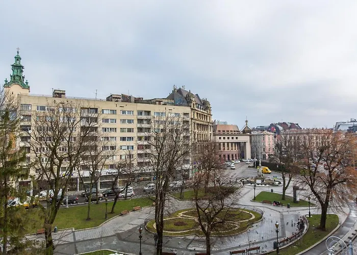 Appartement біля вокзалу подобово по вулиці коротка 11 сучасна після ремонту Lviv